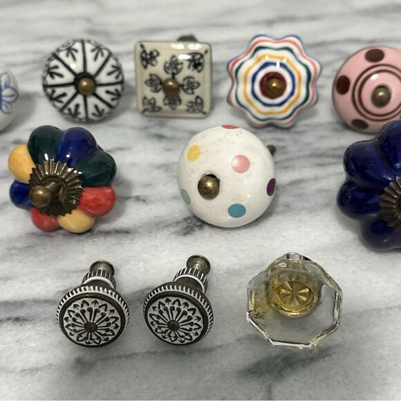 Assorted Decorative dresser cabinet Knobs some anthropology mix lot 15 pc - Picture 7 of 10
